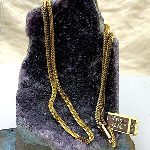 Brand New 28” Vintage Herringbone Gold Plated Necklace By Hugo (1980’s). NWT
